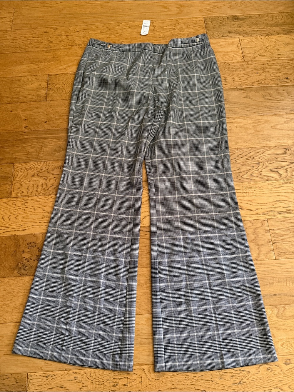 NWT - 14 - New York & Company - Gray Windowpane Plaid Wide-Leg Pants - Picture 2 of 9